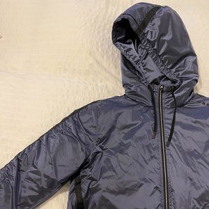NWT Women's Oakley puffy jacket